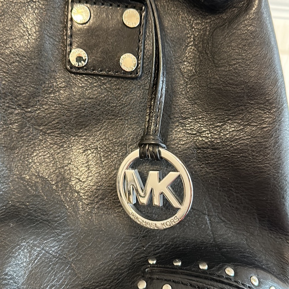 Michael Kors studded bag - Picture 2 of 9